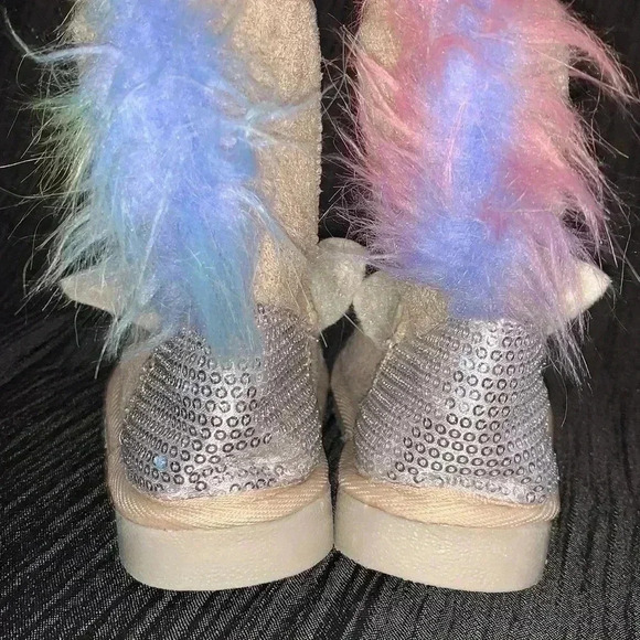 GIRLS MUKLUKS FUZZY UNICORN BOOTS SIZE 9 NWOT - Picture 7 of 9